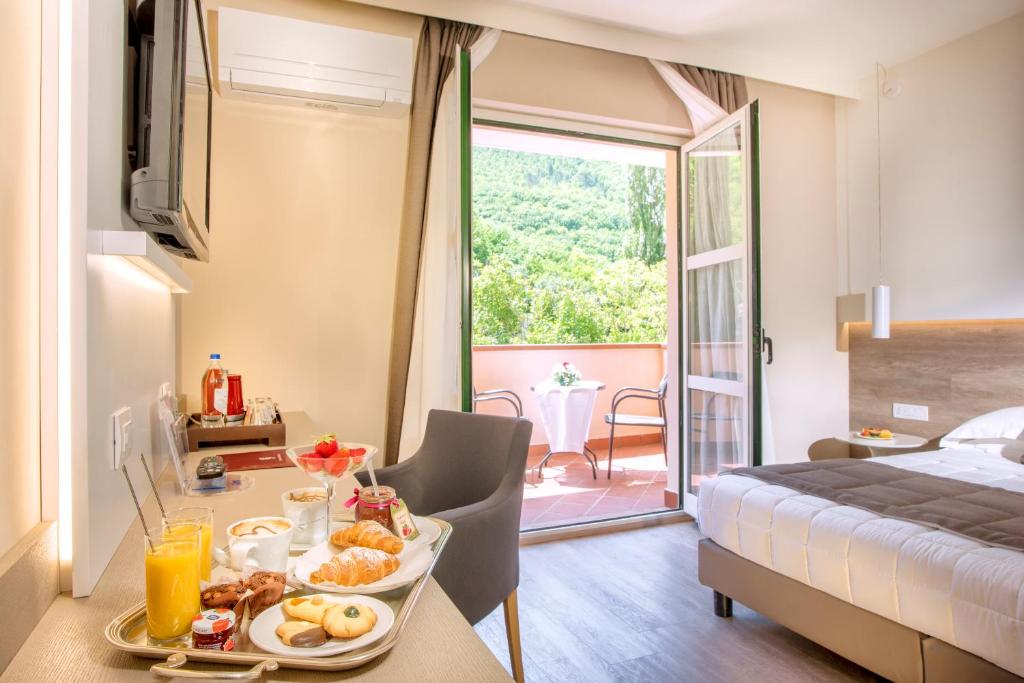 Guesia Village Hotel e Spa (Foligno)