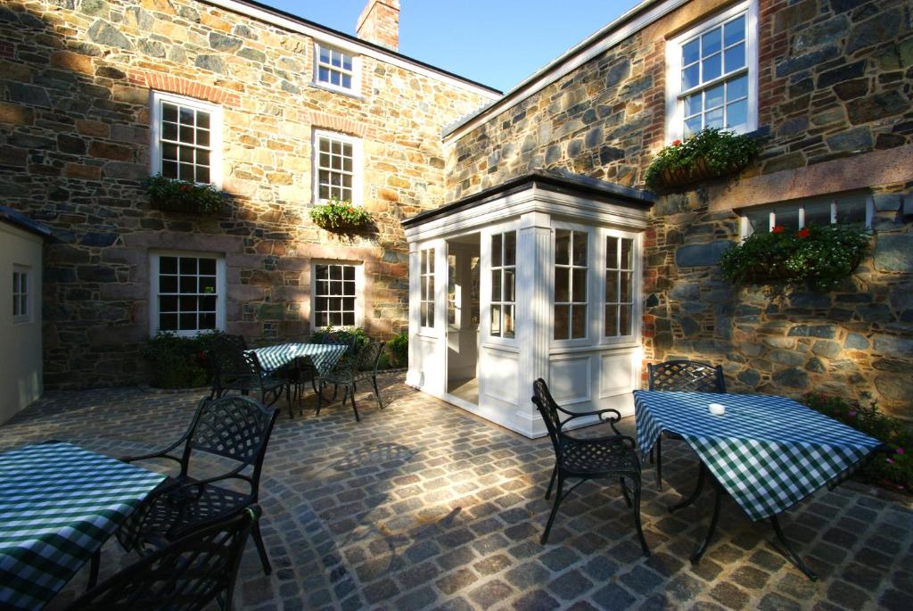 Dixcart Bay Terrace (Sark)
