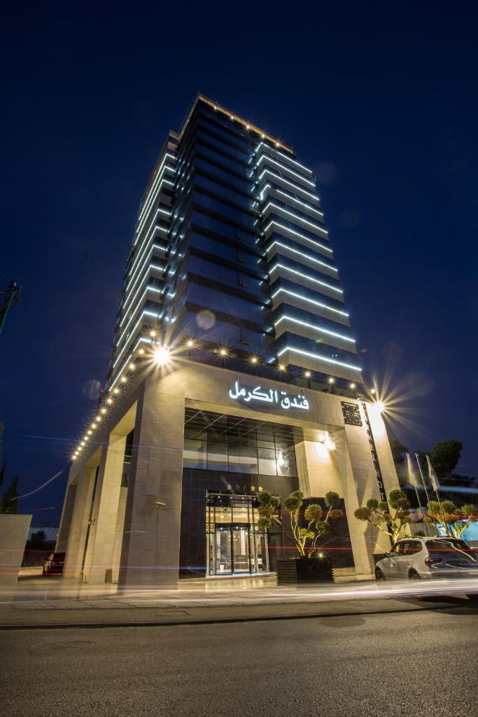 Carmel Hotel