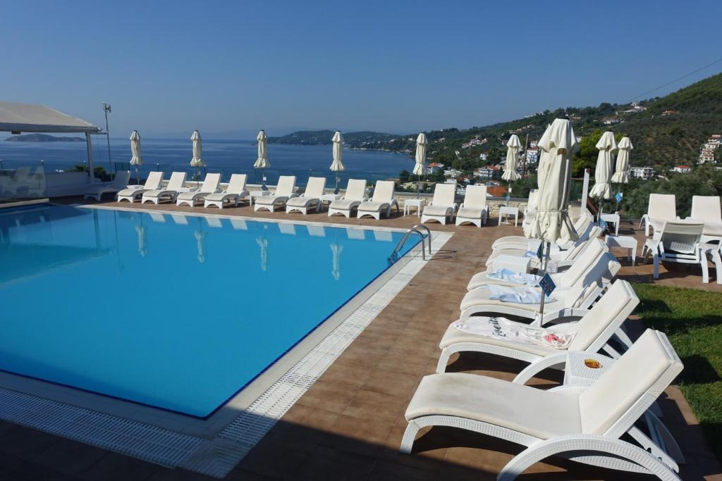 Hotel Rene (Skiathos Town)