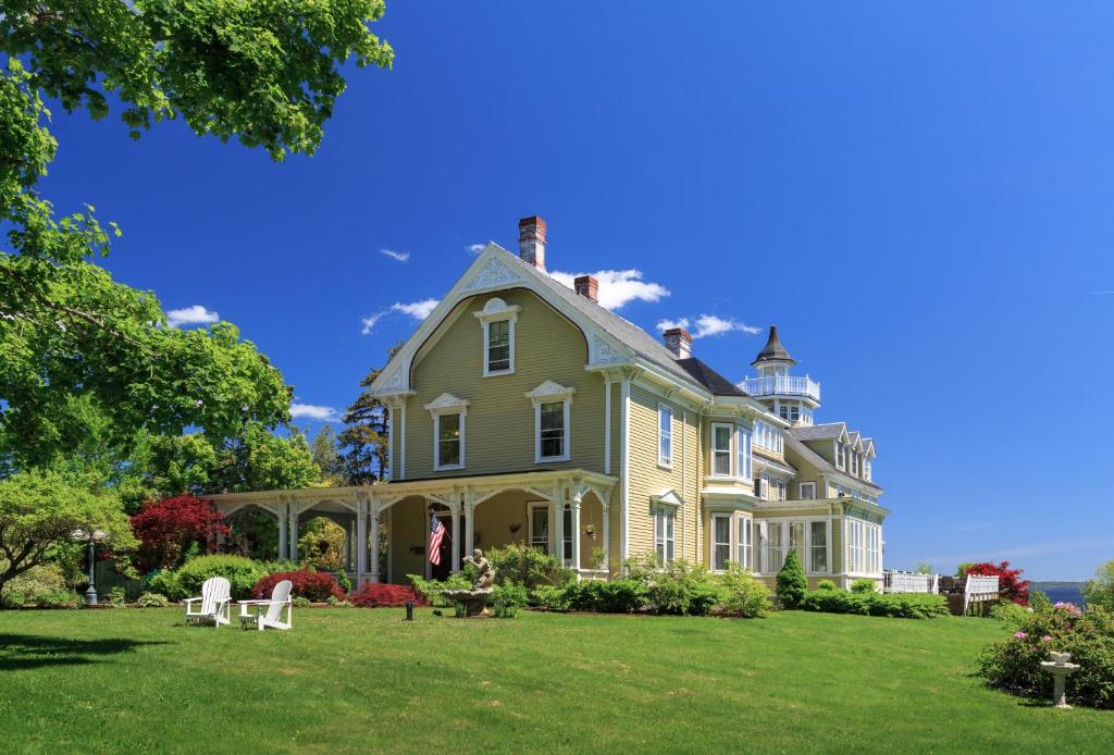 Captain Nickels Inn (Searsport)