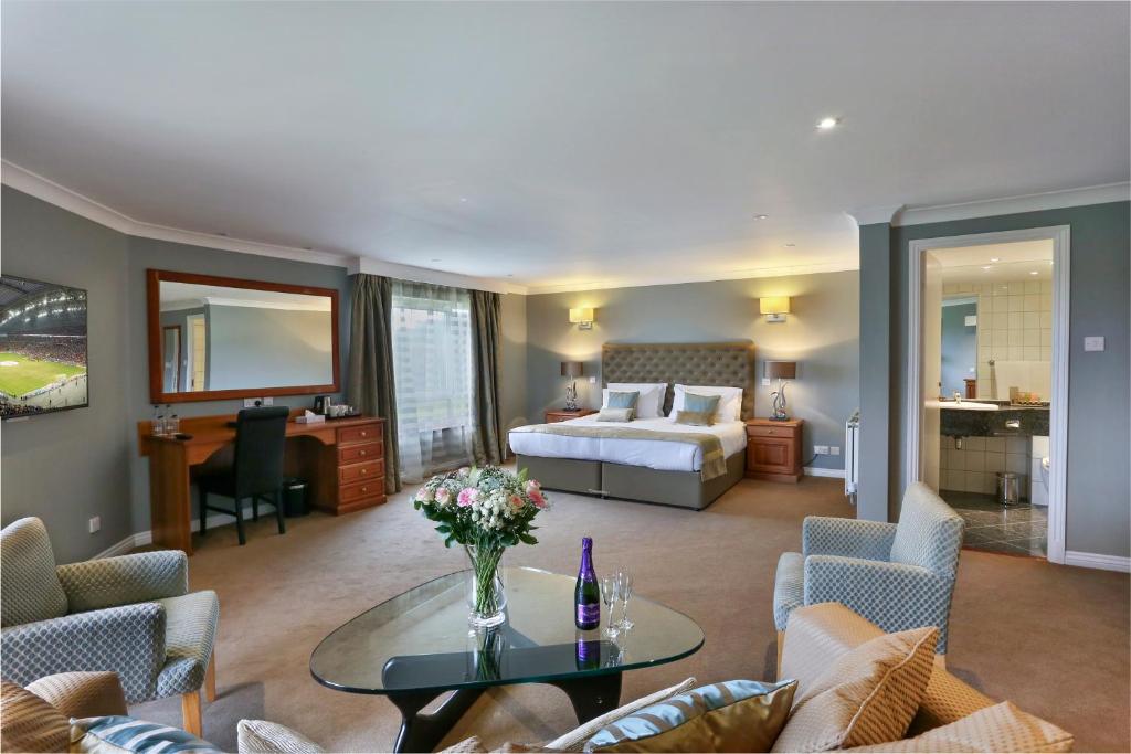 Stoke By Nayland Hotel (Leavenheath)