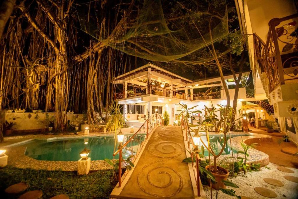 Singing Tree By Nirvana Hotels (Vagator)