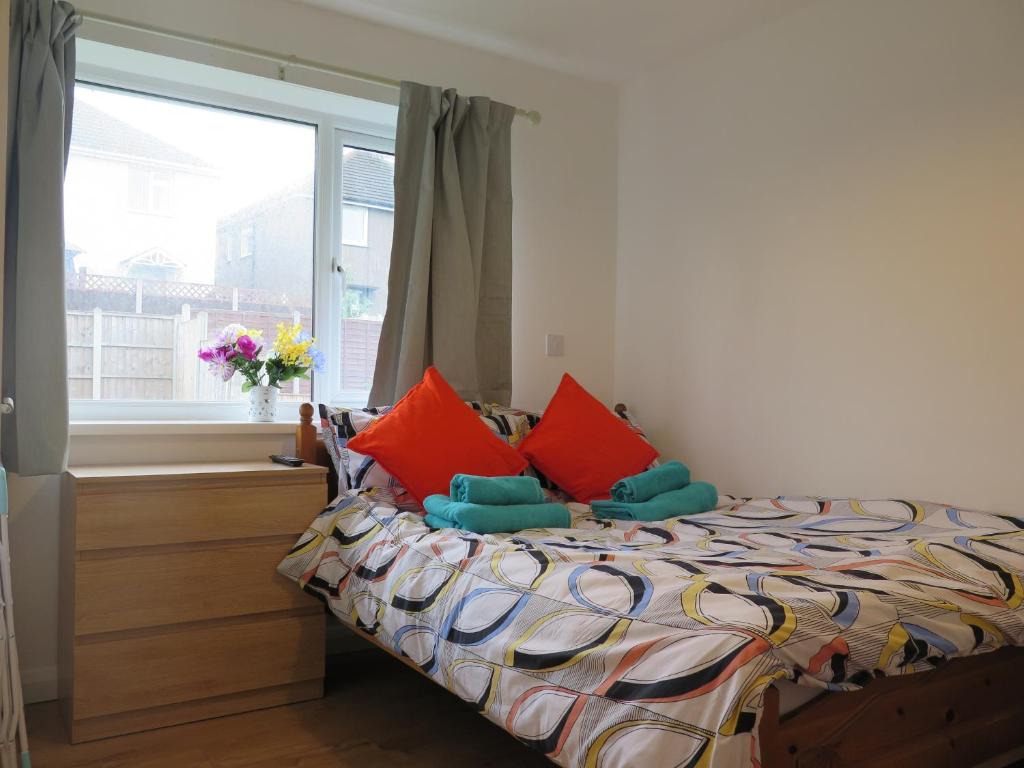 Langdale House By Find Accommodation Ltd contractor stay and Free Parking