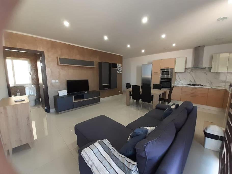 Lovely 2 bedroom apartment