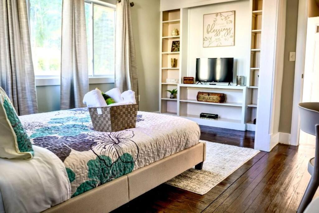 Fabulous Two Bedroom in Groton (Groton)