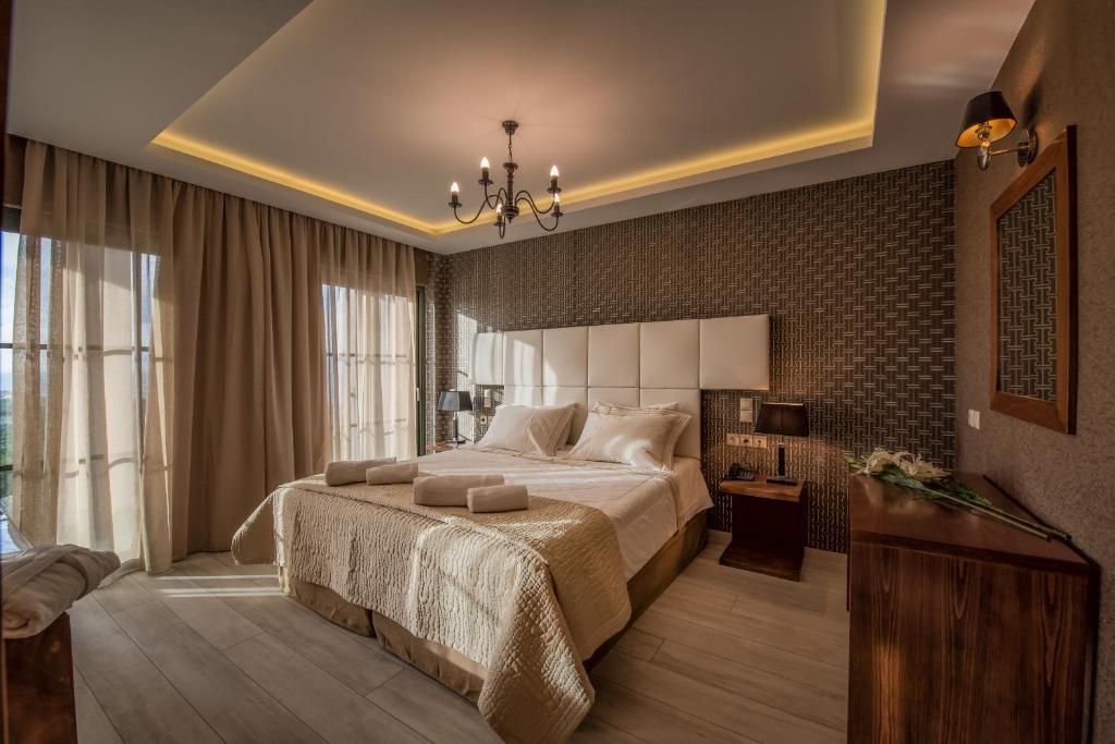 Elegance Luxury Executive Suites - Adults Only (Tragaki)