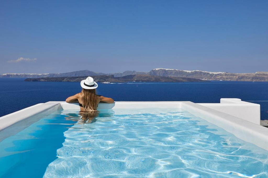 Phos The Boutique (Akrotiri)