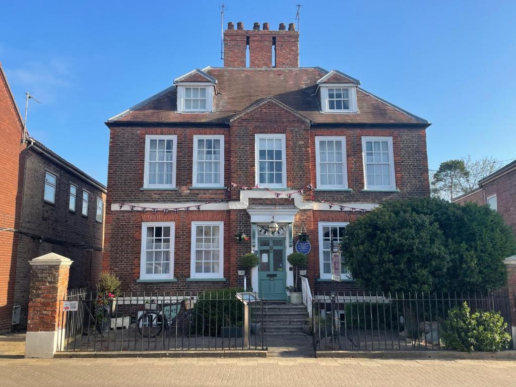 The Mansion House Hotel (Holbeach)