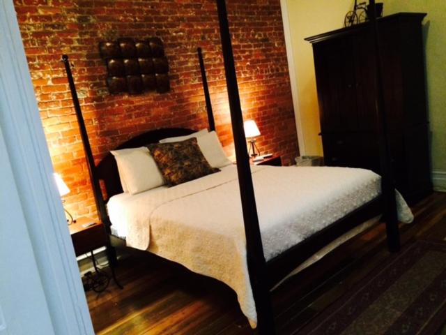The 1857 (Paducah)