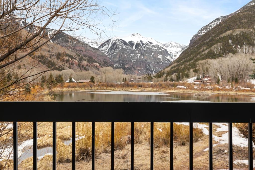 Riverside Condos B101 by AvantStay Condo Close To Downtown Town Park Ski Lift 8