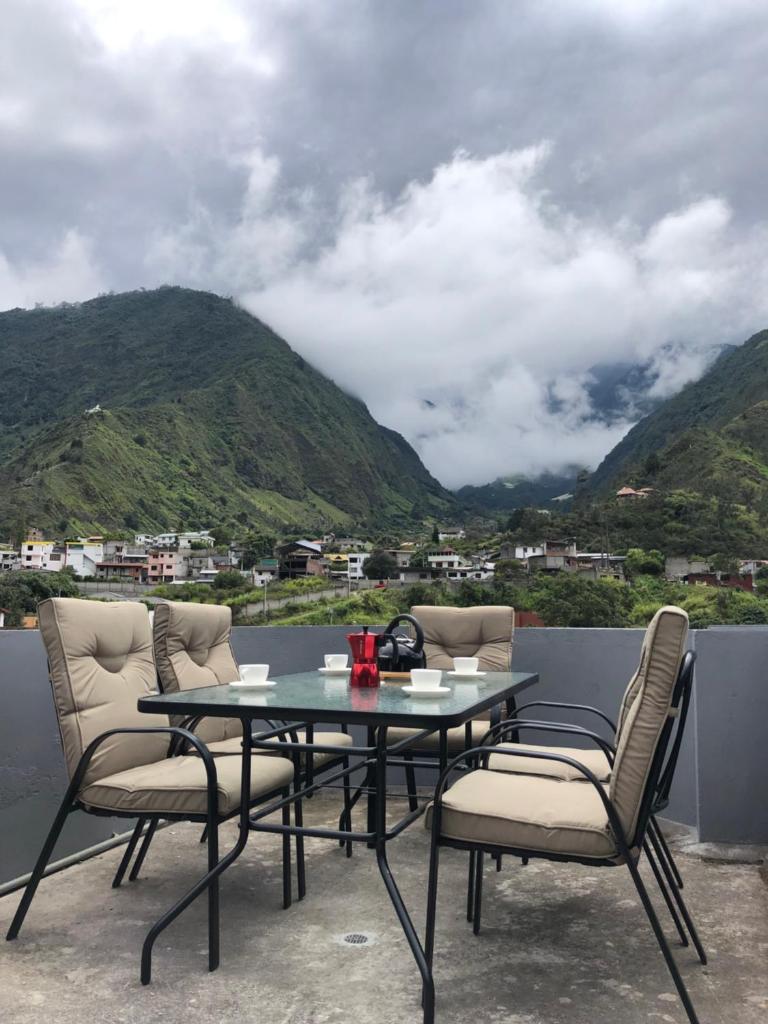 Penthouse w/rooftop terrace - volcano view