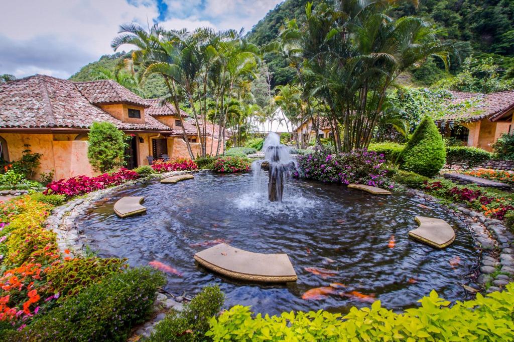 Valle Escondido Resort Golf & Spa