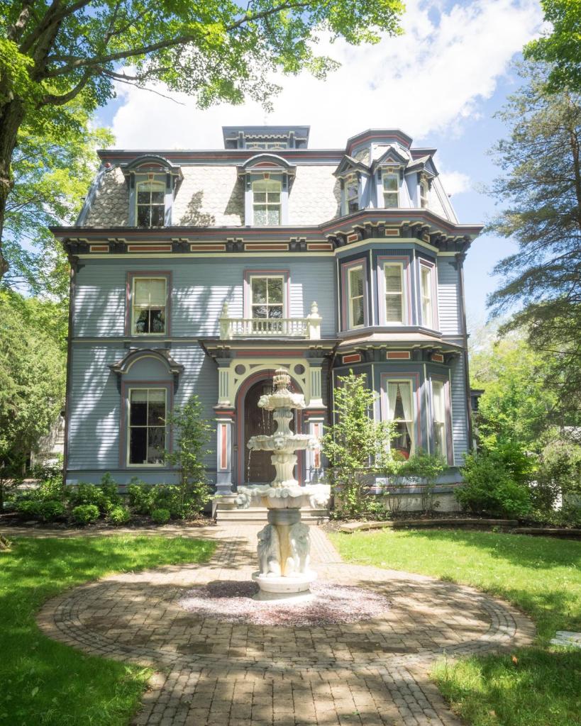 The Bevin House B&B (East Hampton)