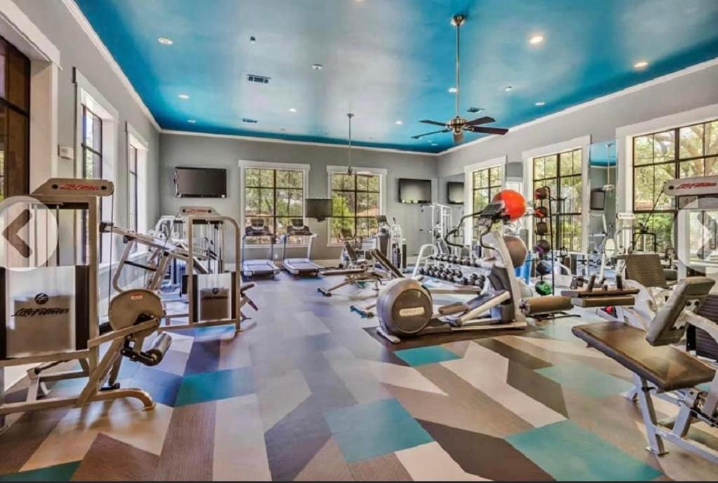 Spacious luxury condo