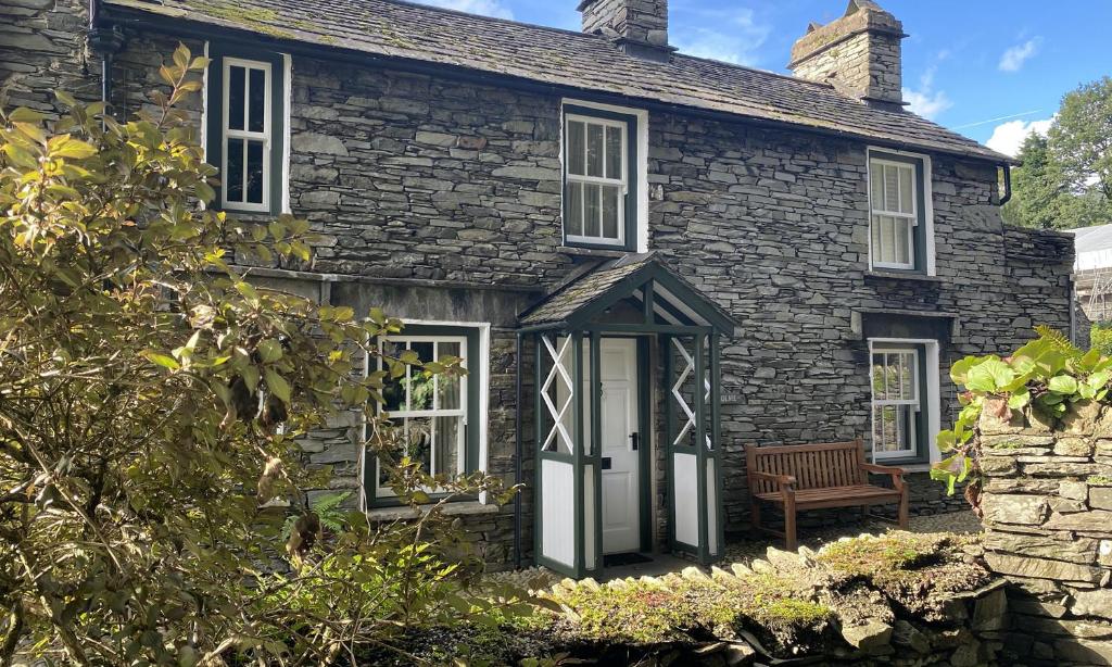 Dove Holme Cottage