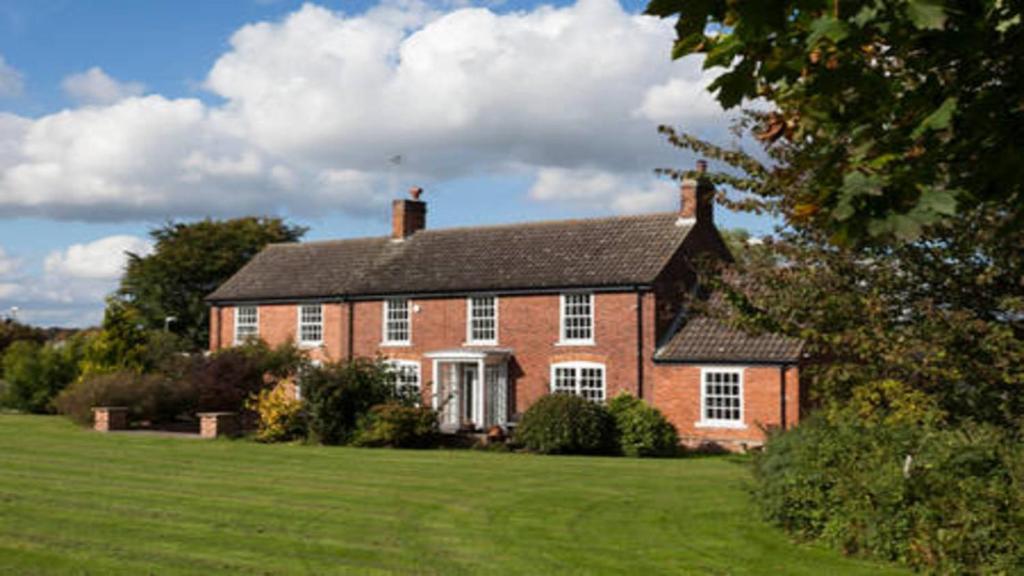 Clumber Lane End Farm (Worksop)