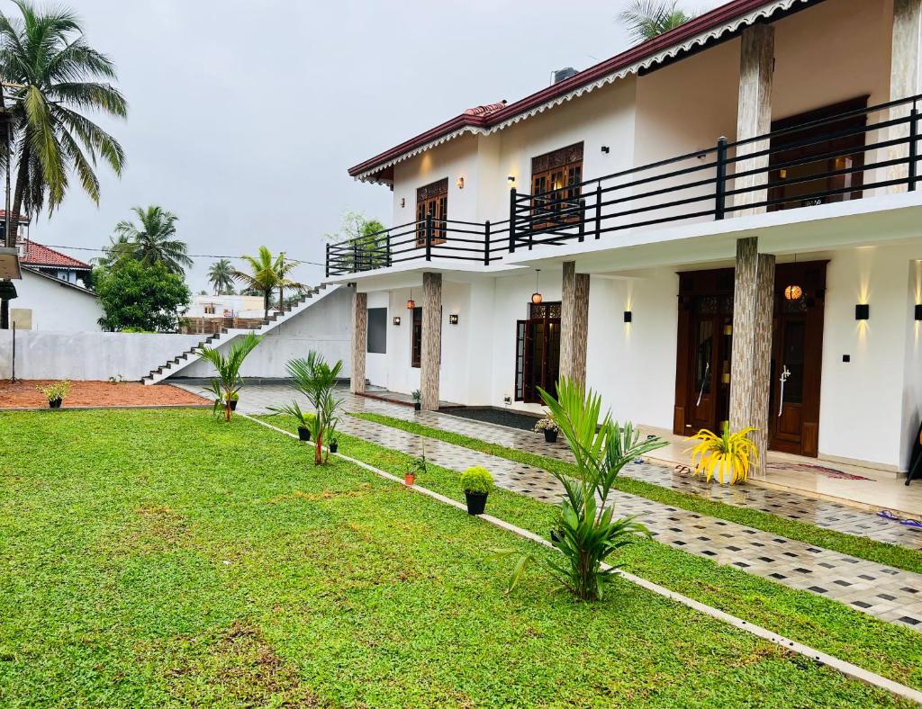 Sandi Airport Villa