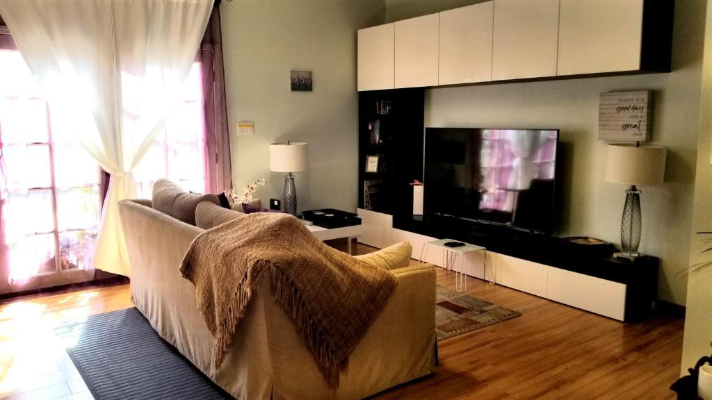 THE BEST HOUSE. 1 BR/1 BA. Willow Glen