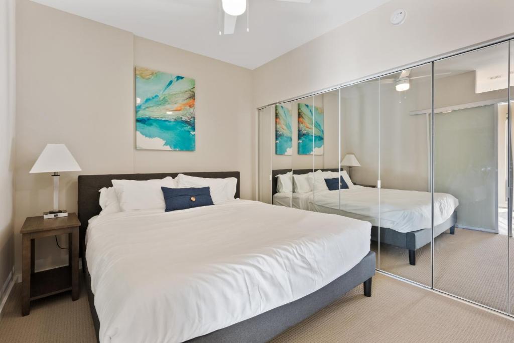 Upscale Stay with Movie Theatre Area 352