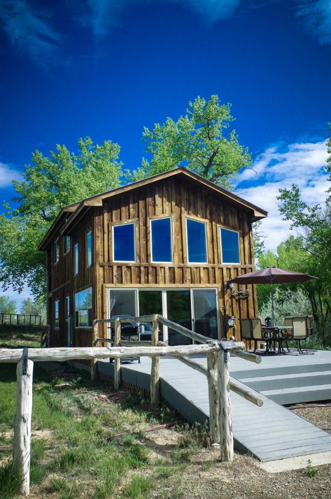 Rustic Hideaway (Cortez)