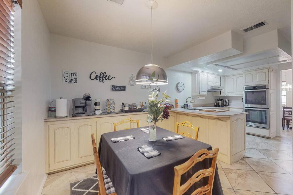 Gated Community Two Master BR Jacuzzi Tub