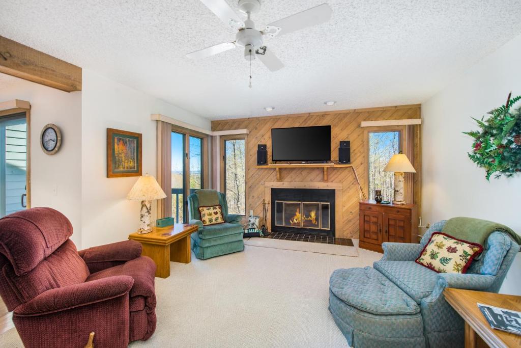 Mountain Seclusion (Harbor Springs)