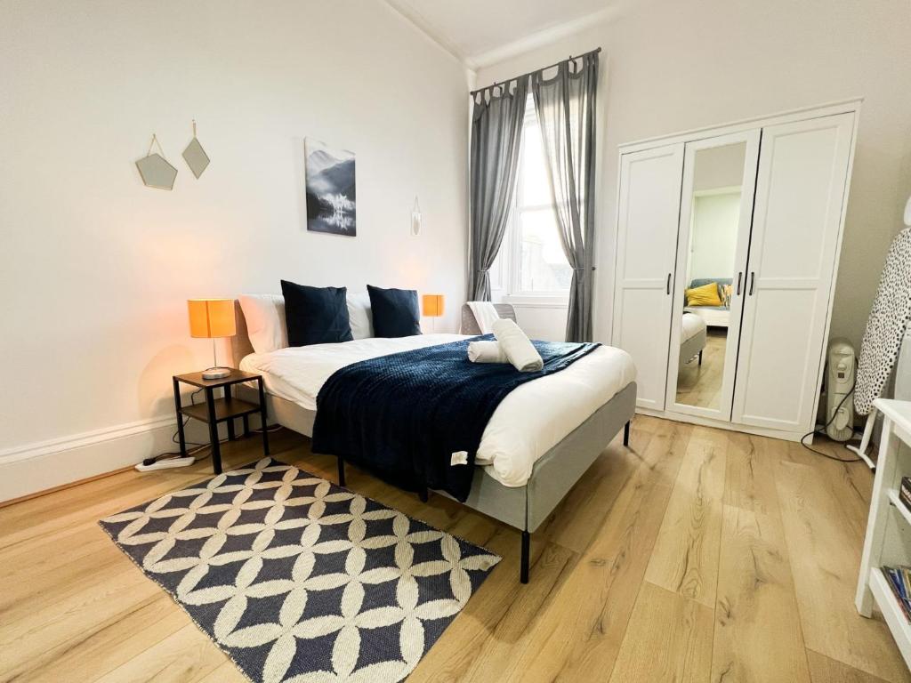 Charming 1 bedroom flat in Glasgow's Ibrox Neighbourhood