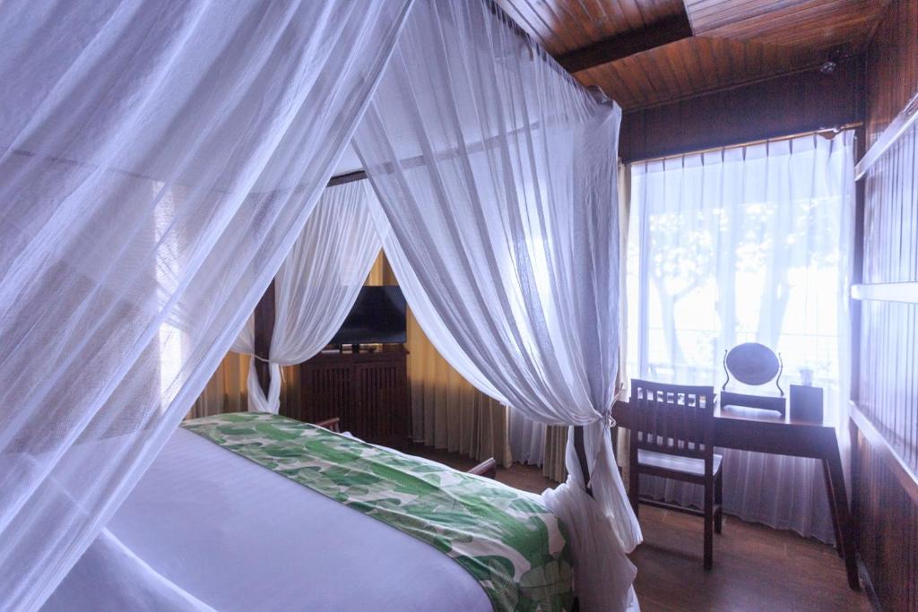 Sylvia Beach Villa