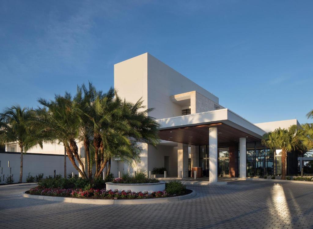 Zota Beach Resort (Longboat Key)