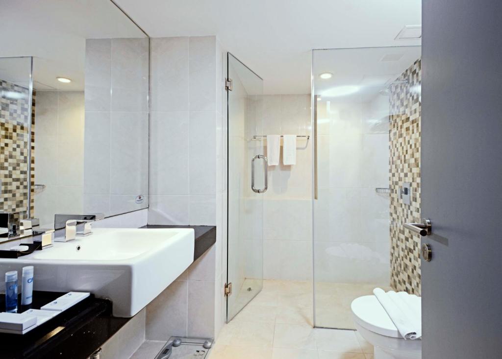 CROWN PRINCE Hotel Surabaya Managed by Midtown Indonesia