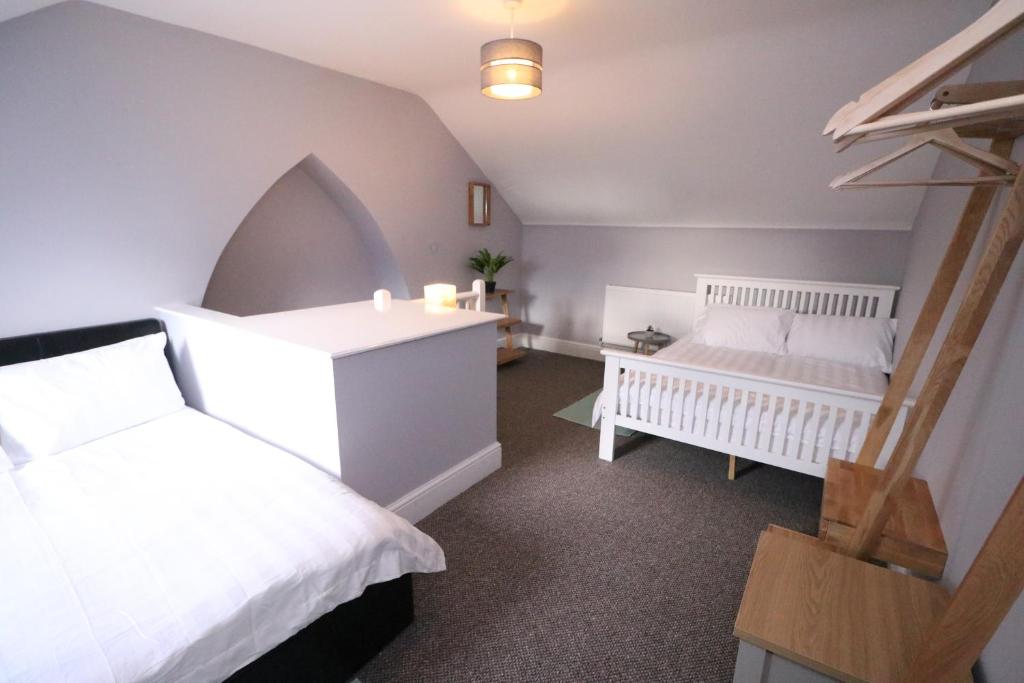 Amaya Five - Newly renovated - Very spacious - Sleeps 6 - Grantham
