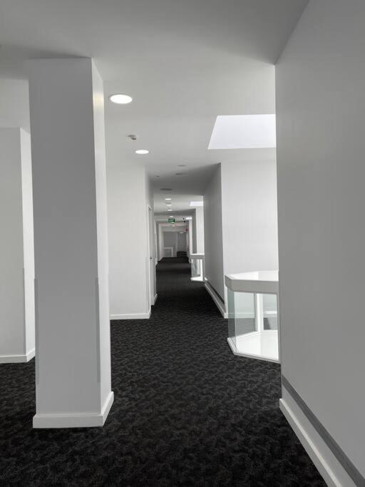 Studio 25/247 gouger st Ex hotel room 430