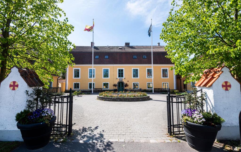 Stiftsgården Åkersberg, HÖÖR
