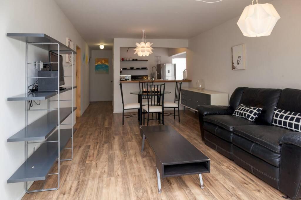 Surfboards included in your stay!!! (Tijuana)