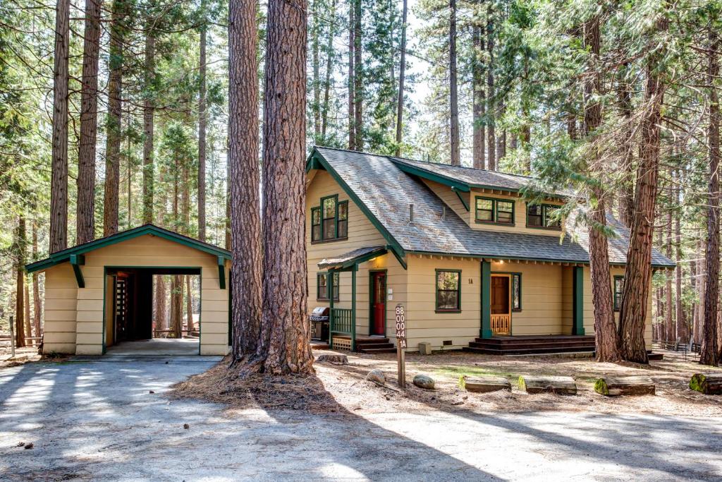 1A Wawona Retreat (Wawona)