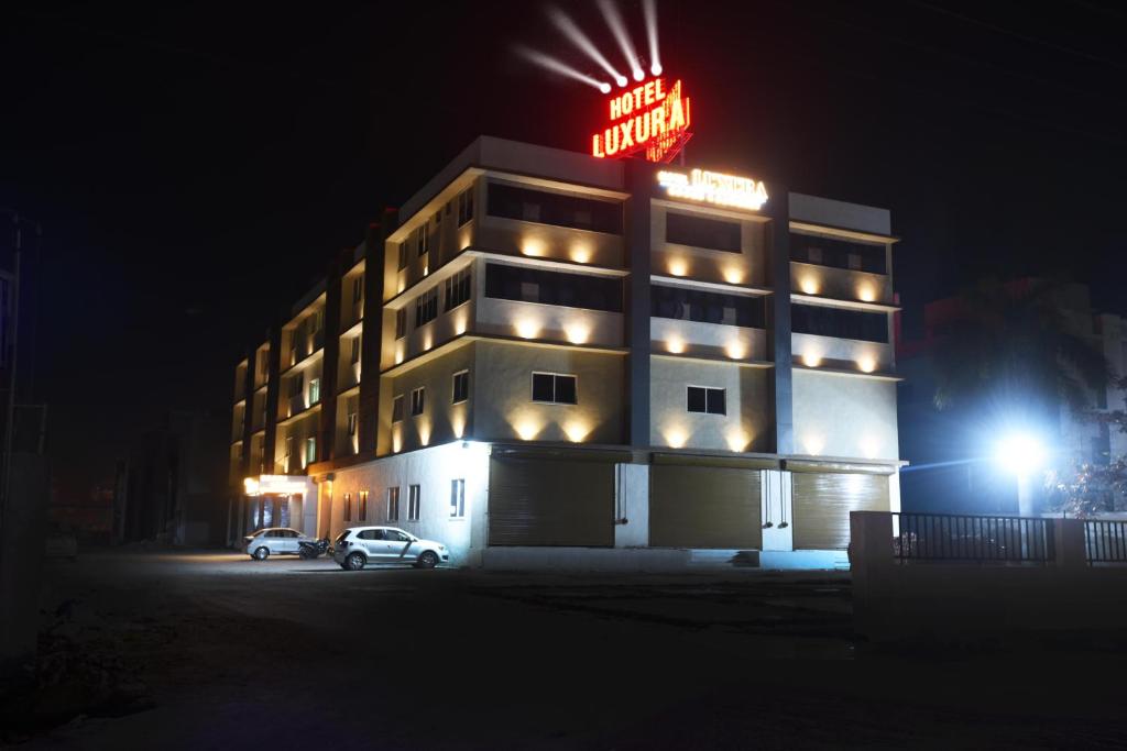 Hotel Luxura