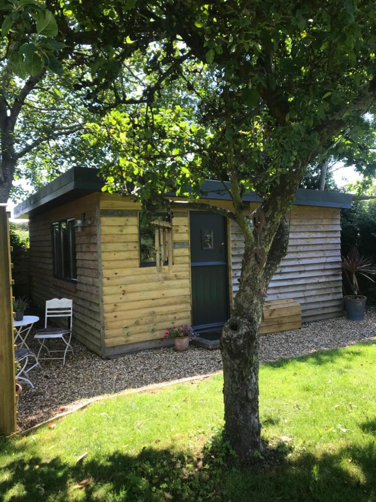 Little Banks Cabin (Ringwood)