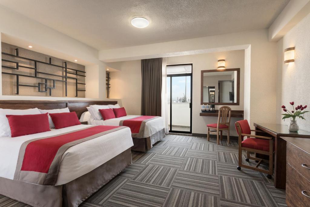 Ramada Plaza by Wyndham Leon