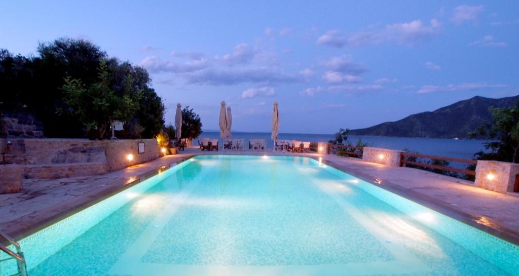 Smyros Resort (Poúlithra)