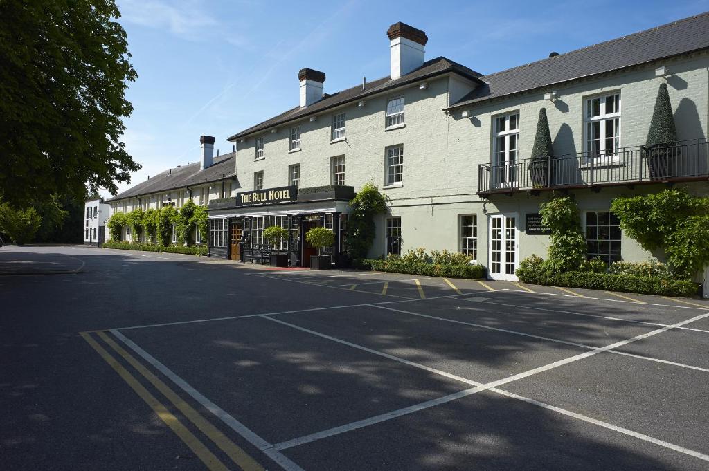 The Bull (Gerrards Cross)