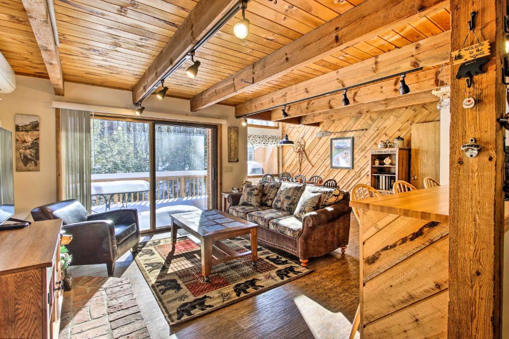 North Conway Townhome with Deck and Office Space!