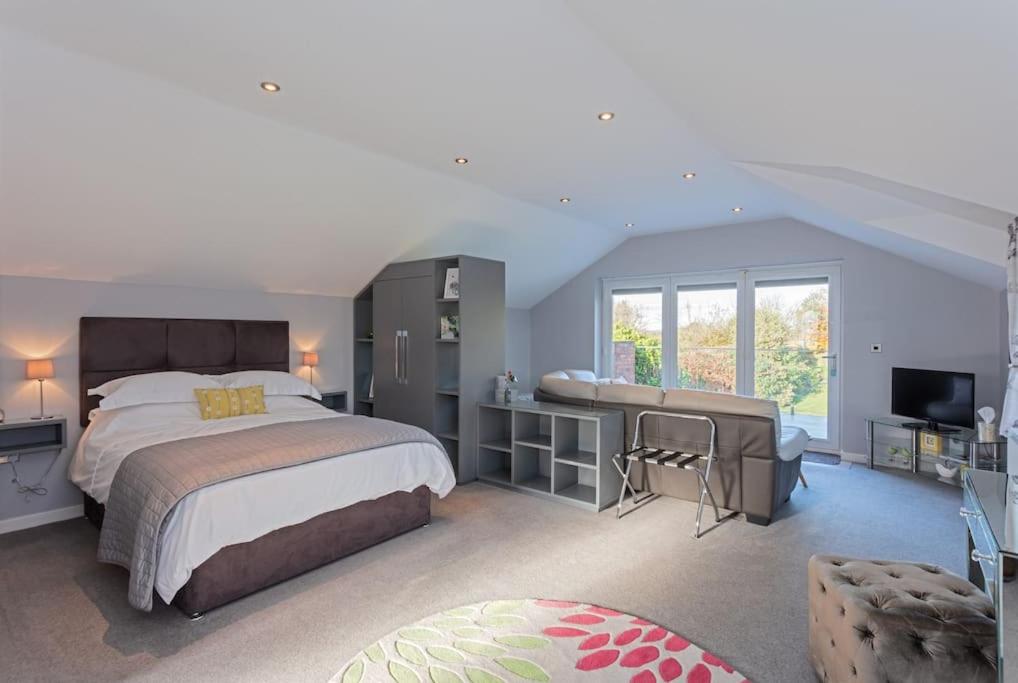 Woodnook Longton