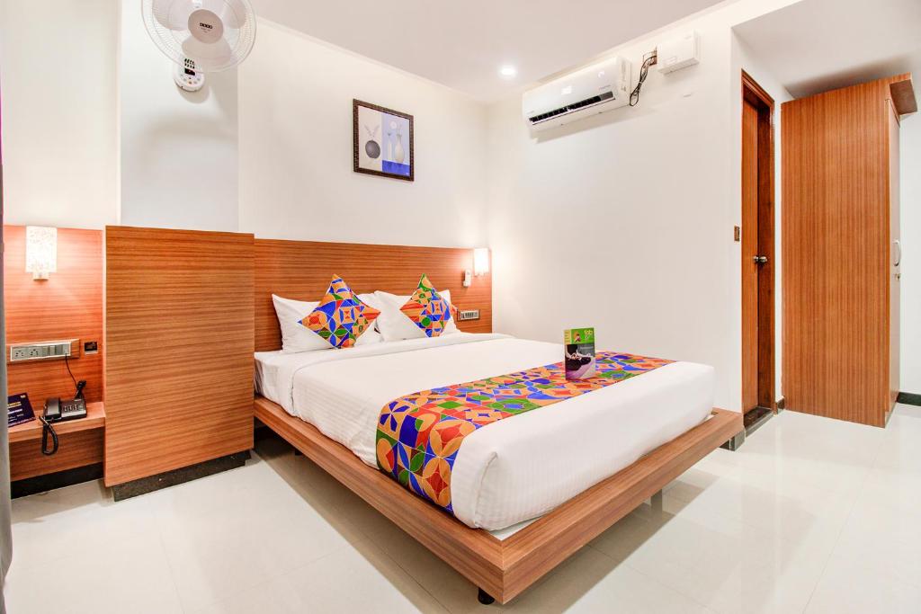 FabHotel The Royal Suites