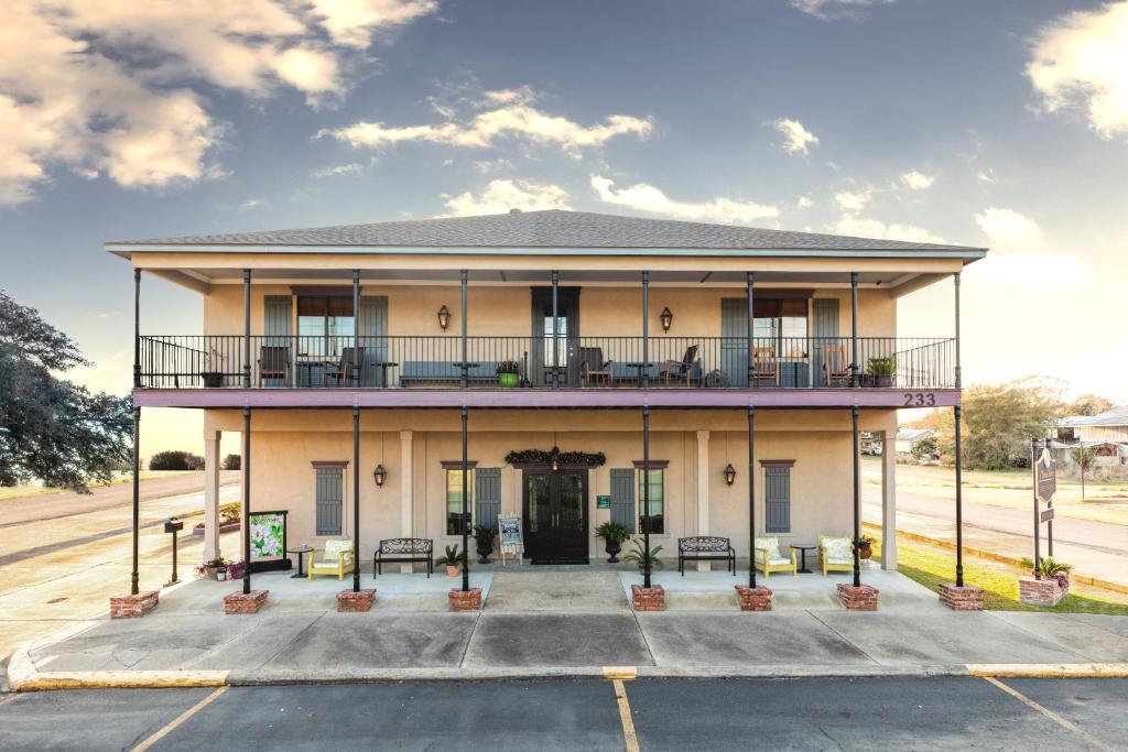 The Bank Hotel (Lake Arthur)