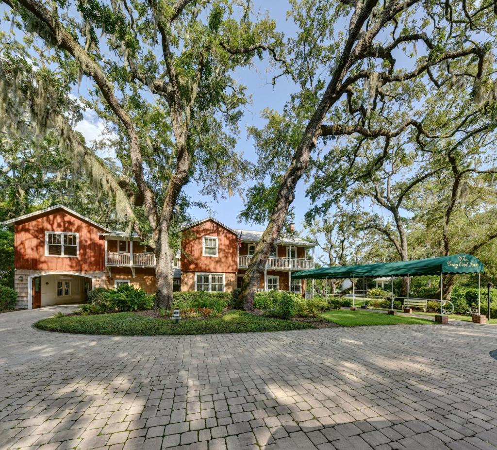 The Grey Owl Inn (Saint Simons Island)