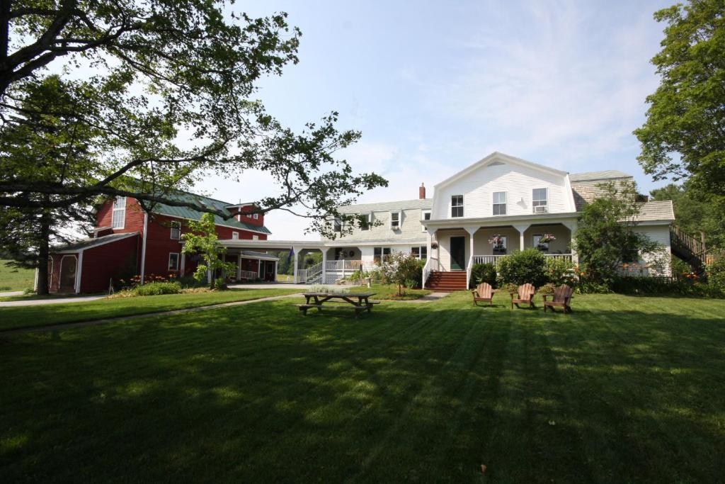 Maple Hill Farm Inn (Augusta)