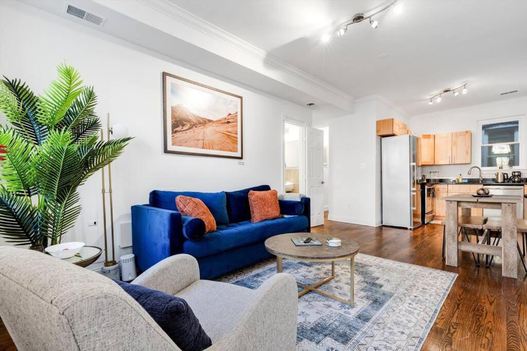 Classic DC Rowhome 2-Bedrooms Close to METRO