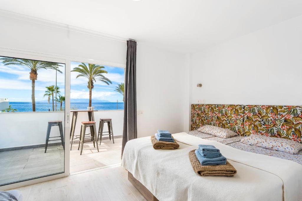 Beach apartment Big terrace Playa las Americas