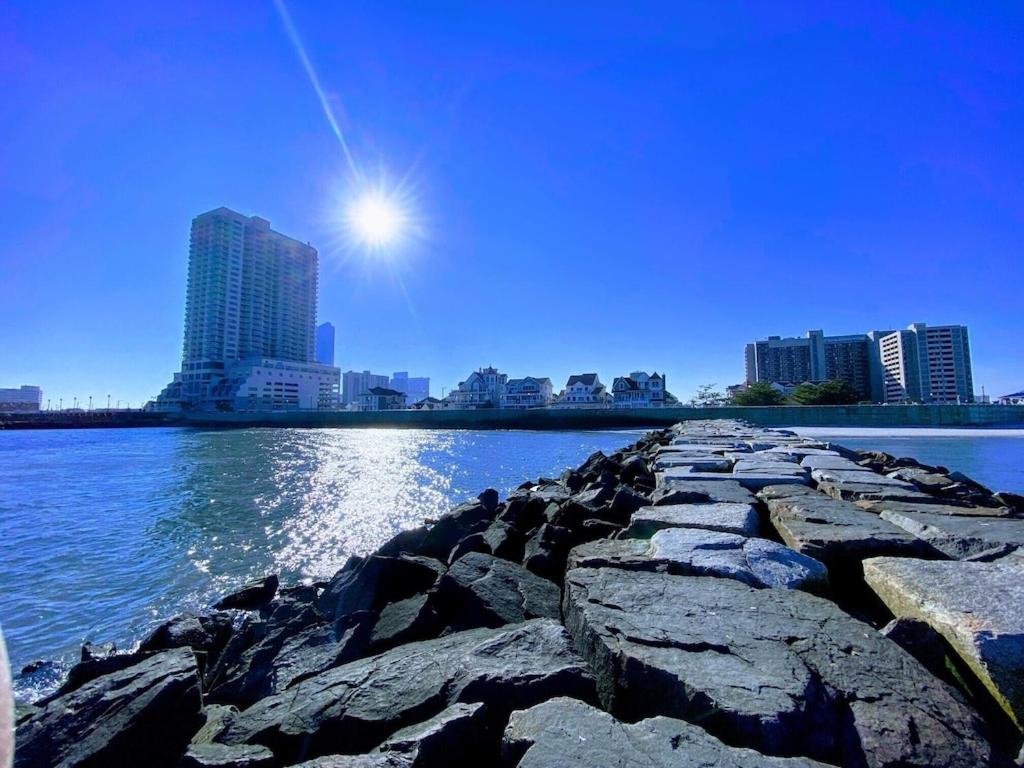 3 bedroom Atlantic City House Steps from Boardwalk